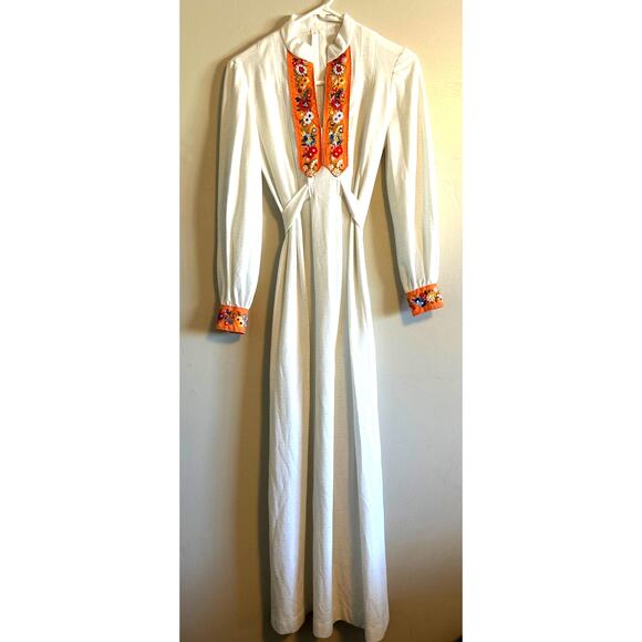 Vintage 70s Embroidered Maxi Dress Folk Boho Prairie White Tie Waist Dress
